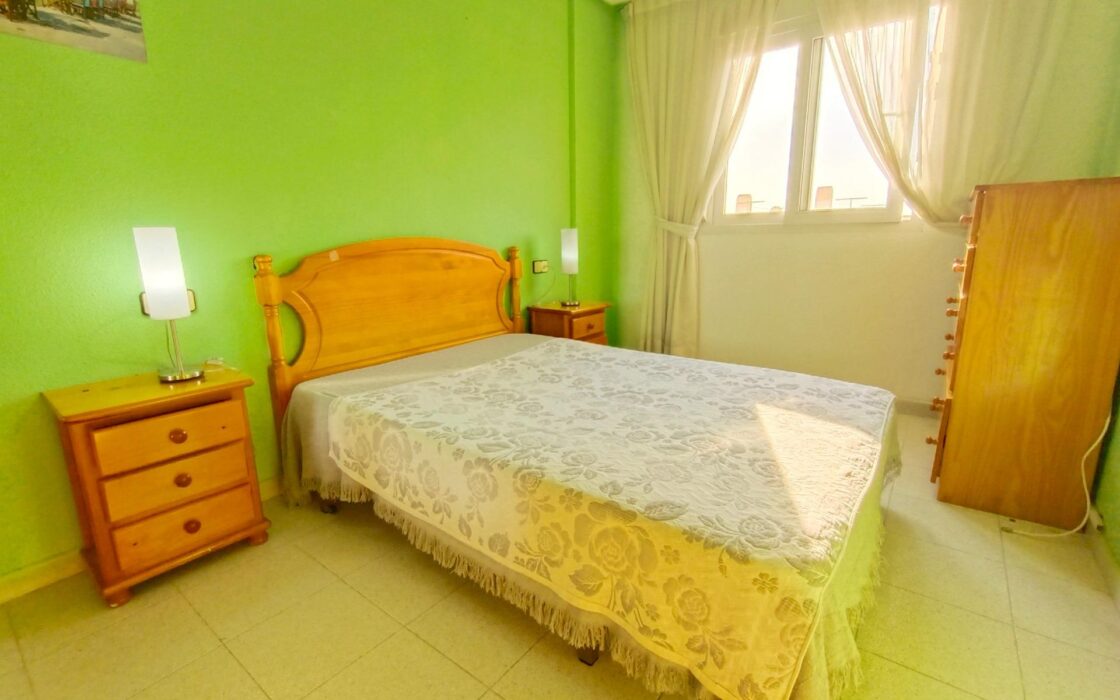 Апартаменты 62 кв.м в Торревьехе с террасой у моря