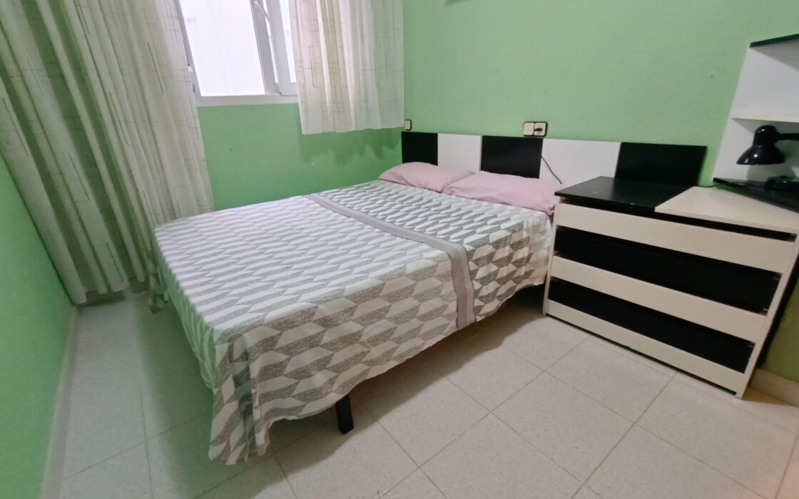 Апартаменты 62 кв.м в Торревьехе с террасой у моря