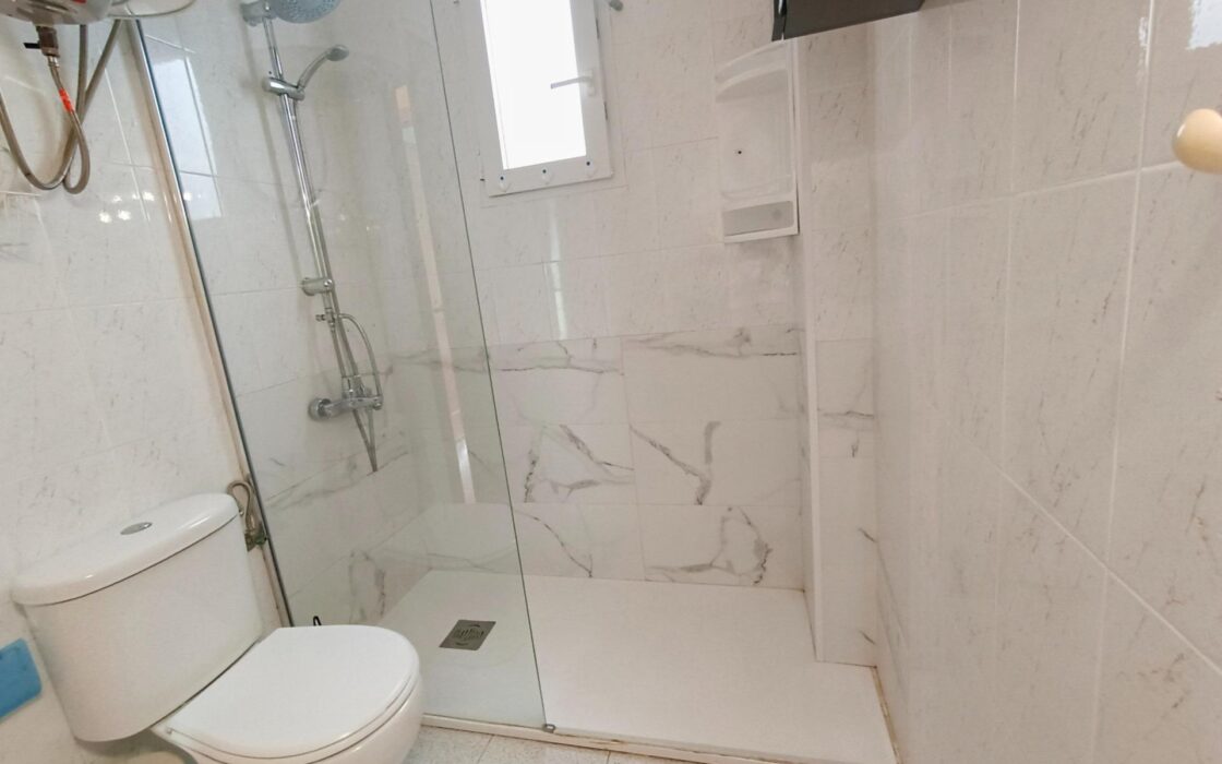 Апартаменты 62 кв.м в Торревьехе с террасой у моря