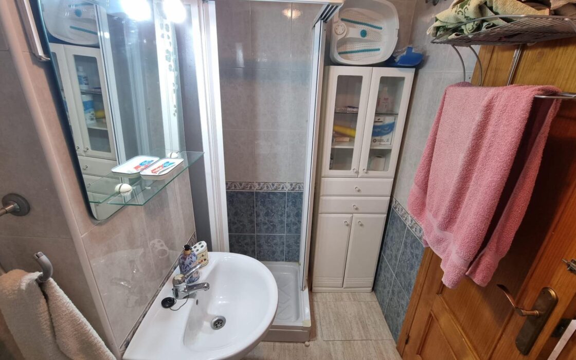 Апартаменты 51 кв.м с террасой в Торревьехе у моря