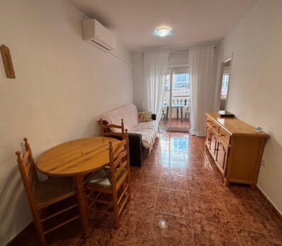 Апартаменти 60 кв.м з терасою в Торрев’єсі біля моря