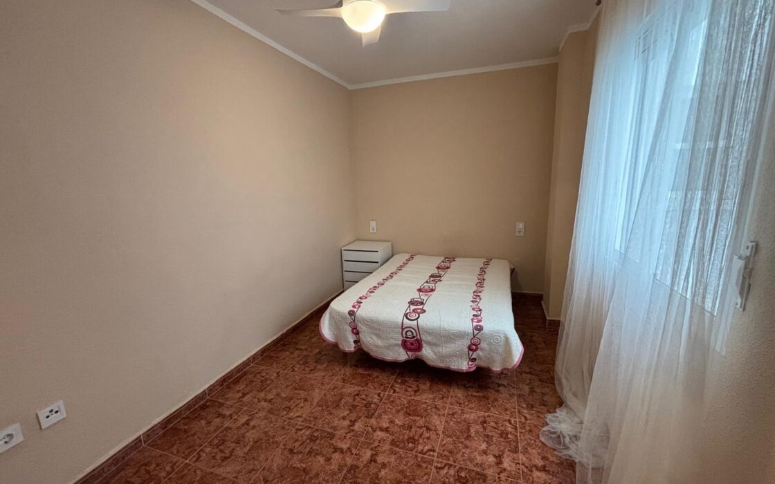 Апартаменты 60 кв.м с террасой в Торревьехе у моря