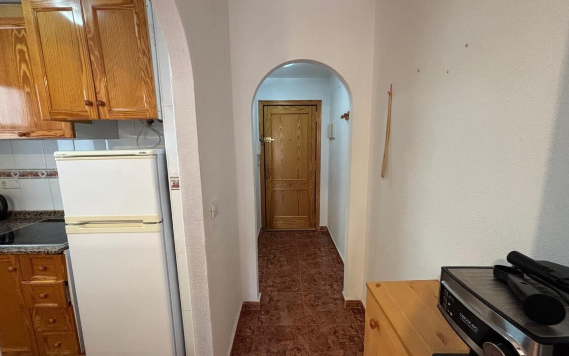 Апартаменты 60 кв.м с террасой в Торревьехе у моря