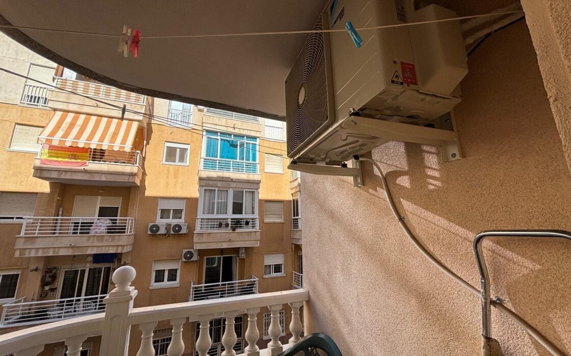 Апартаменты 60 кв.м с террасой в Торревьехе у моря