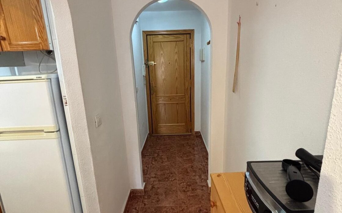 Апартаменты 60 кв.м с террасой в Торревьехе у моря