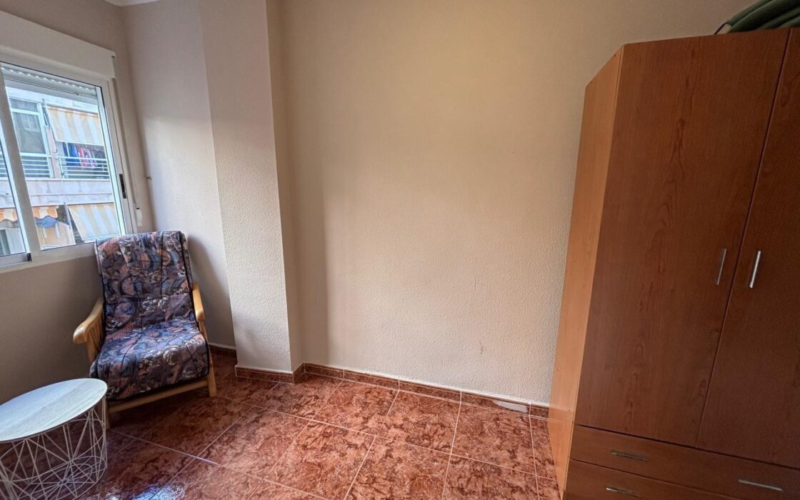 Апартаменты 60 кв.м с террасой в Торревьехе у моря