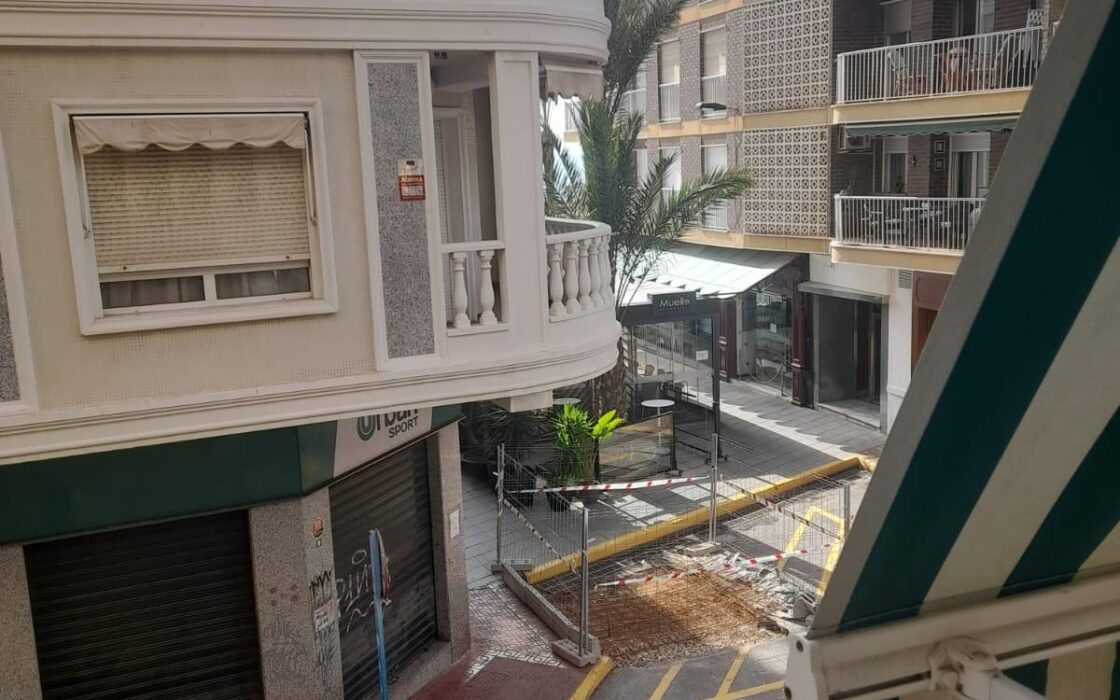 Апартаменты 80 кв.м у моря в Торревьехе с террасой