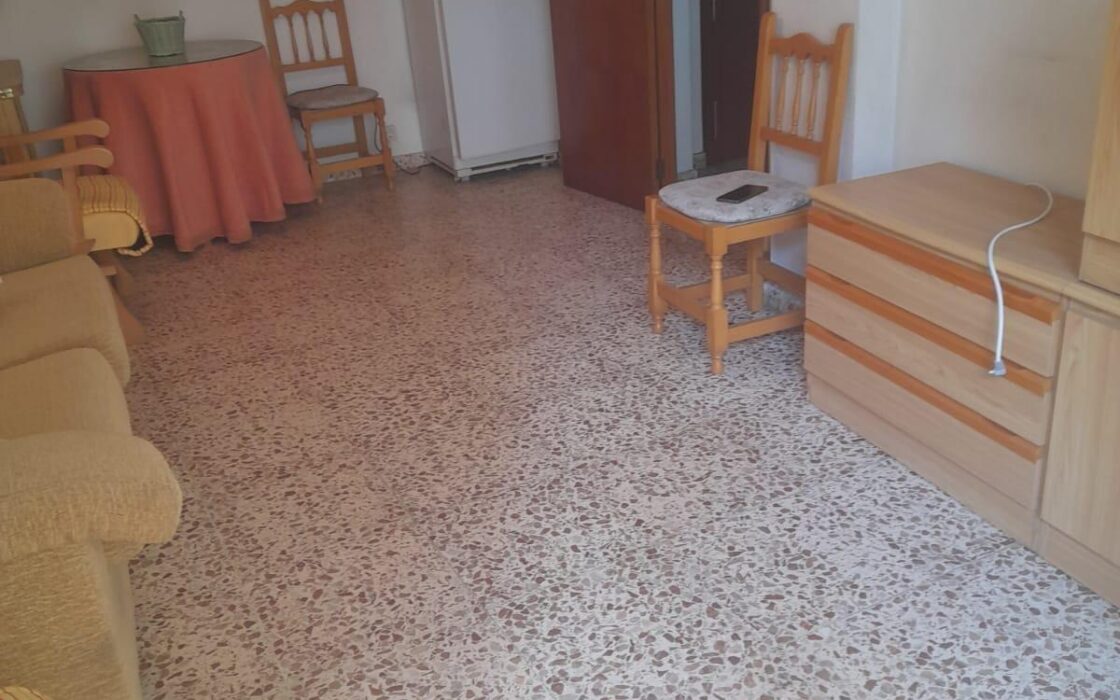 Апартаменты 80 кв.м у моря в Торревьехе с террасой