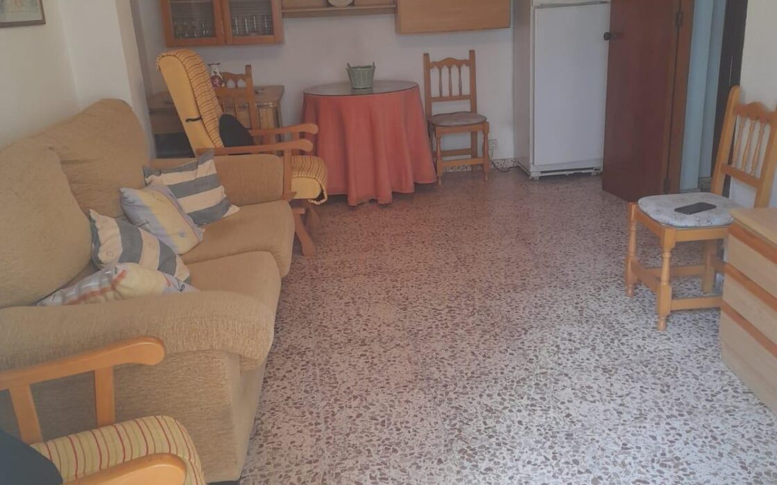 Апартаменты 80 кв.м у моря в Торревьехе с террасой