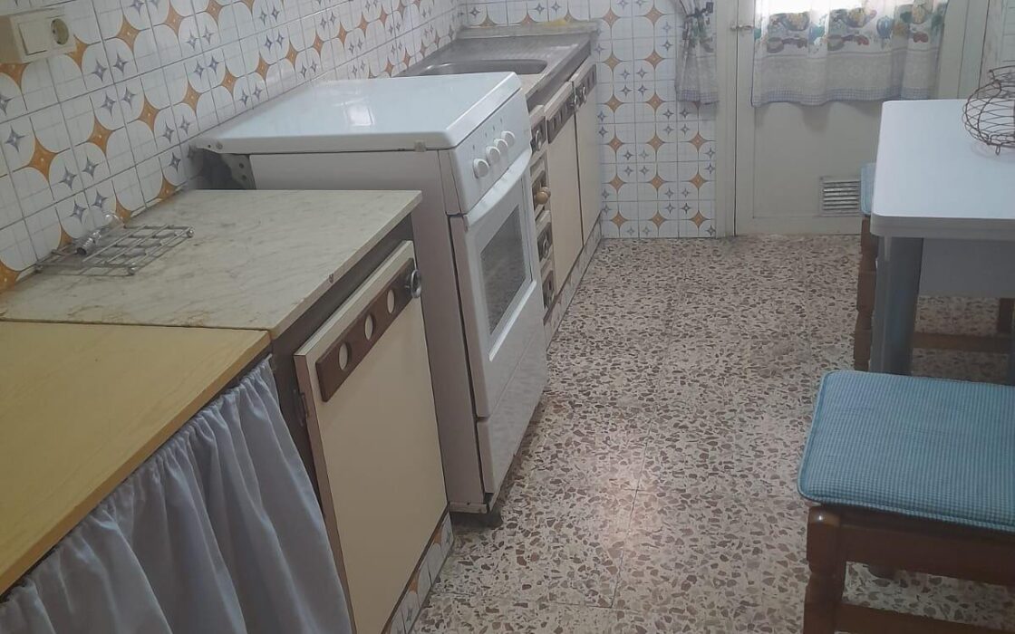 Апартаменты 80 кв.м у моря в Торревьехе с террасой