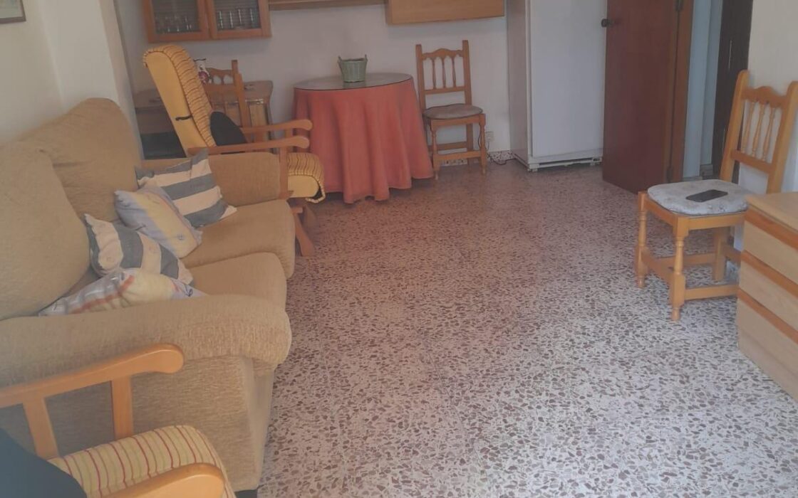 Апартаменты 80 кв.м у моря в Торревьехе с террасой