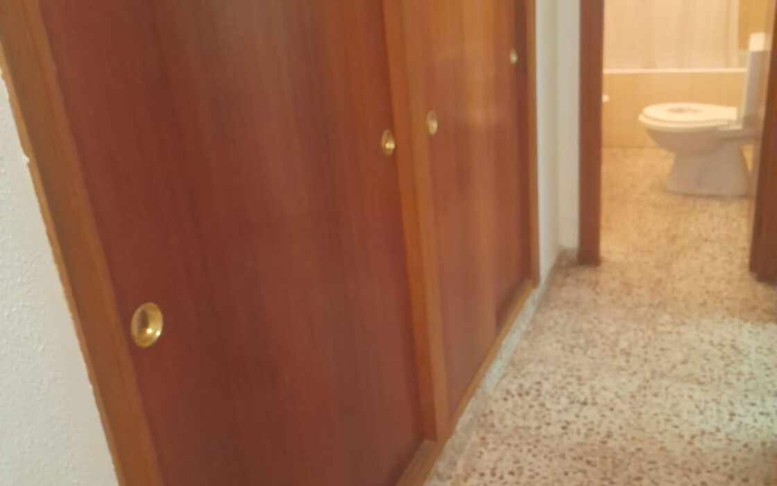 Апартаменты 80 кв.м у моря в Торревьехе с террасой