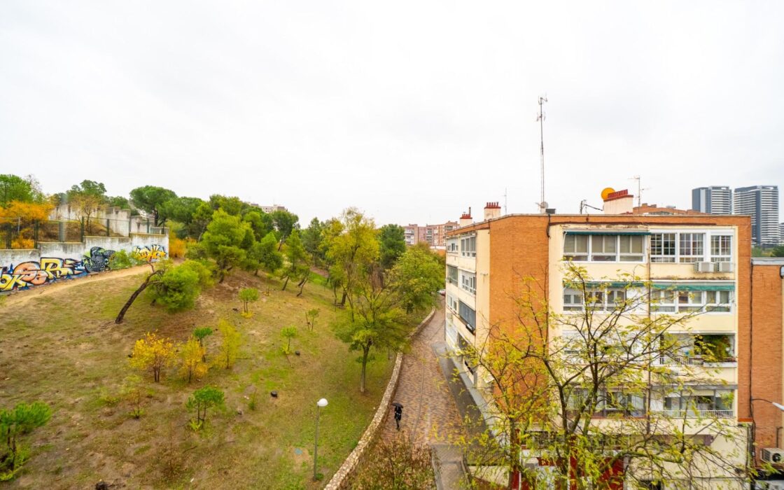 Квартира с двумя террасами в Мадриде 3 комнаты 73 кв.м