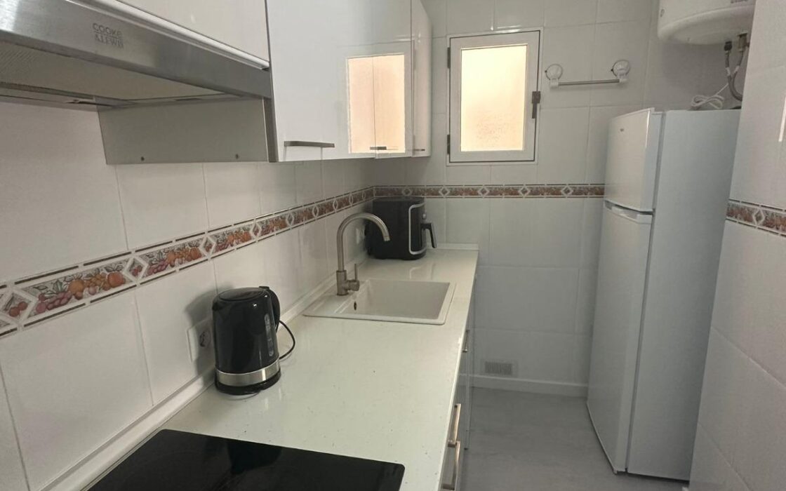 Апартаменты 60 кв.м в Торревьехе у моря с террасой