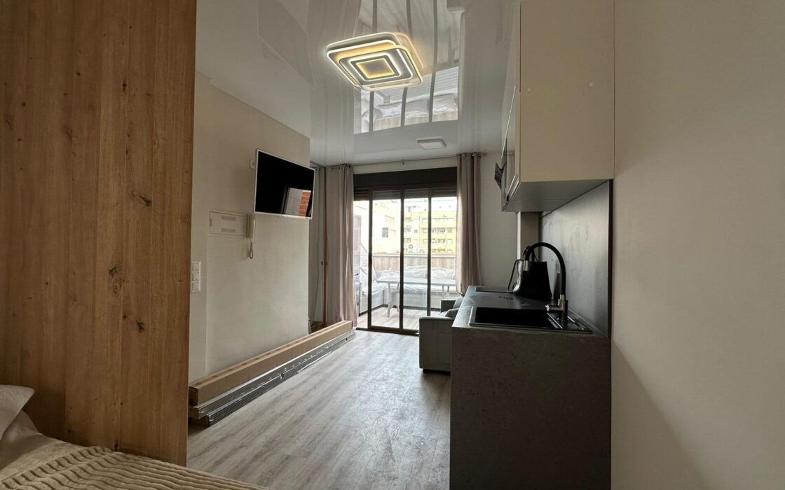 Студия в Торревьехе 31 кв.м у моря с ремонтом