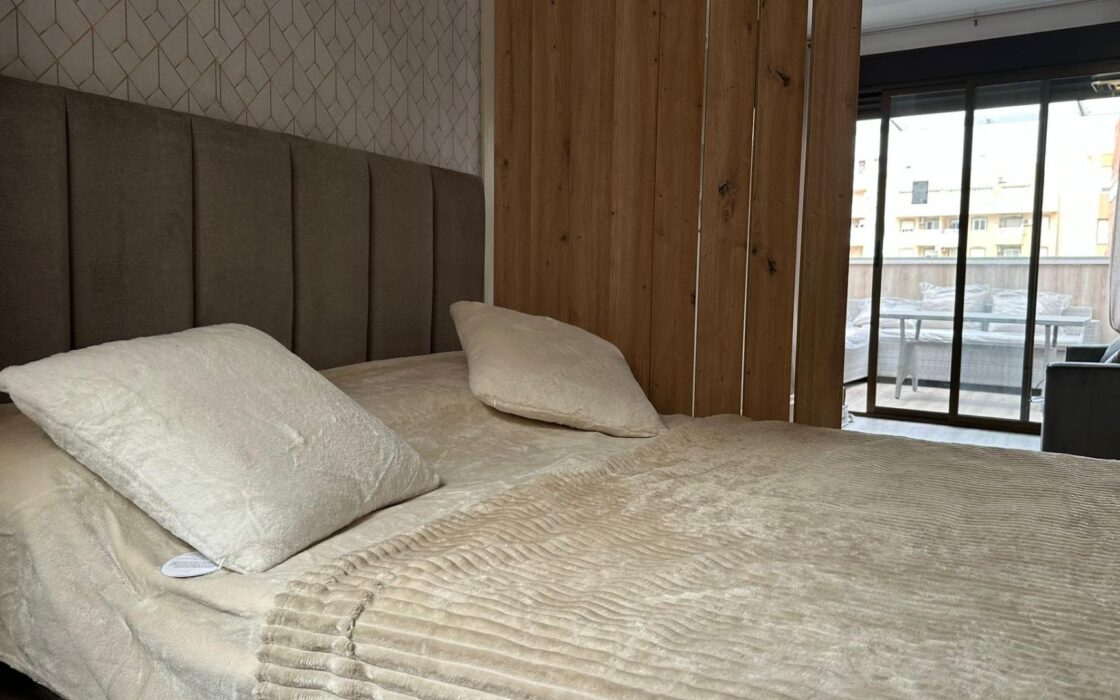 Студия в Торревьехе 31 кв.м у моря с ремонтом