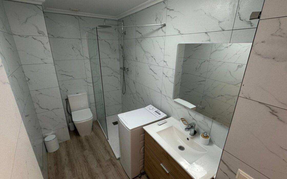 Студия в Торревьехе 31 кв.м у моря с ремонтом