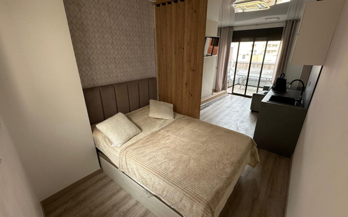 Студия в Торревьехе 31 кв.м у моря с ремонтом