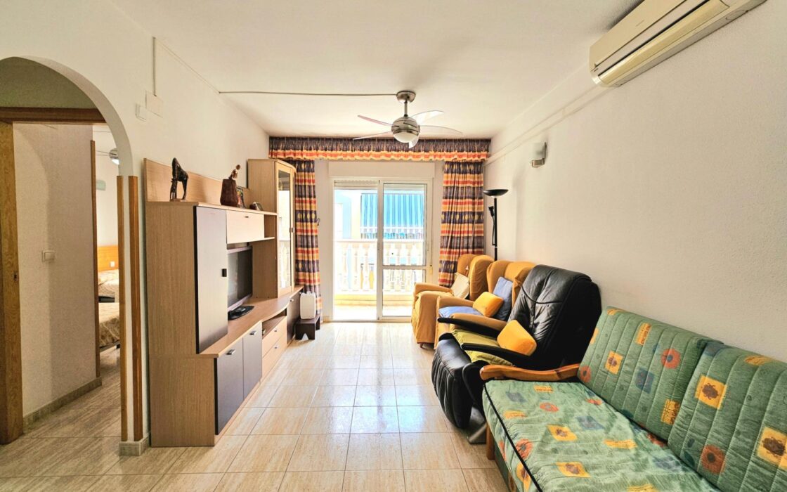 Продаются апартаменты 70 кв.м в Торревьехе, 750 м до моря