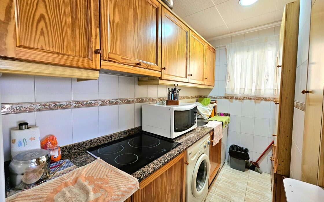 Продаются апартаменты 70 кв.м в Торревьехе, 750 м до моря