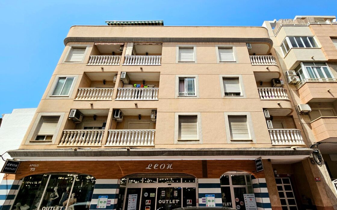 Продаются апартаменты 70 кв.м в Торревьехе, 750 м до моря