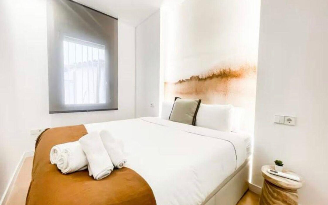 Апартаменты 65 кв.м в Мадриде с 3 комнатами и лифтом