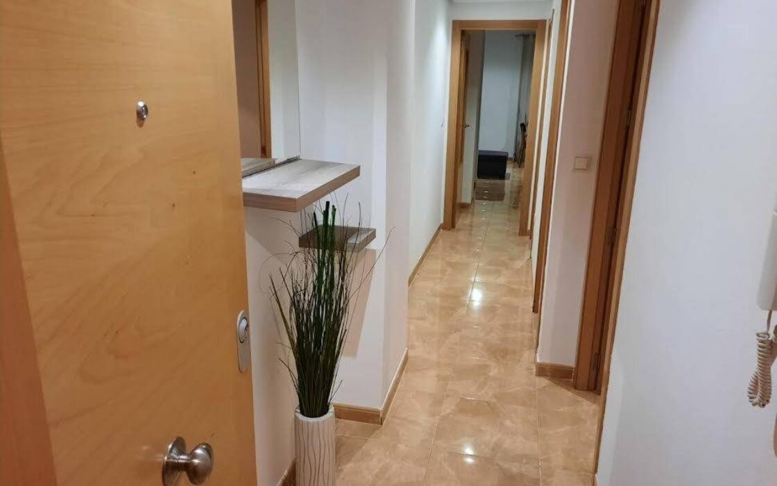 Апартаменты 70 кв.м в Альморади с бассейном 16 км от моря