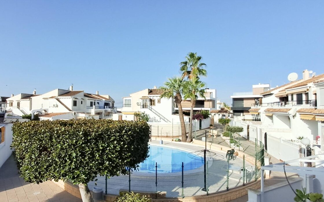 Апартаменты 31 кв.м в Торревьехе, 1 км от моря