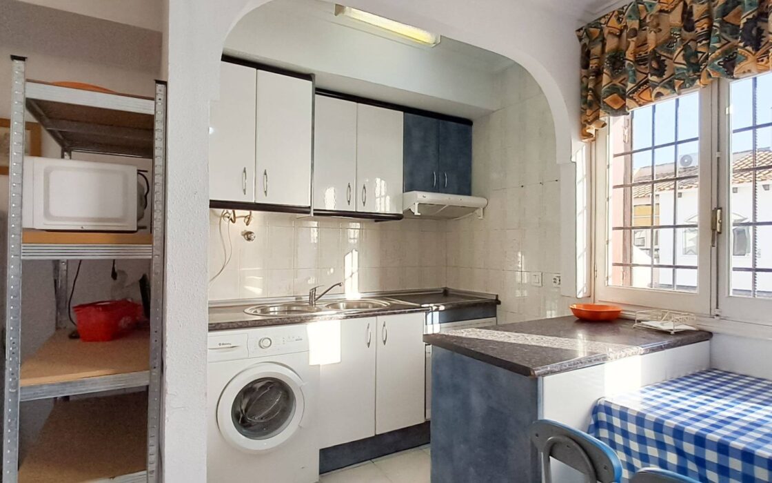 Апартаменты 31 кв.м в Торревьехе, 1 км от моря