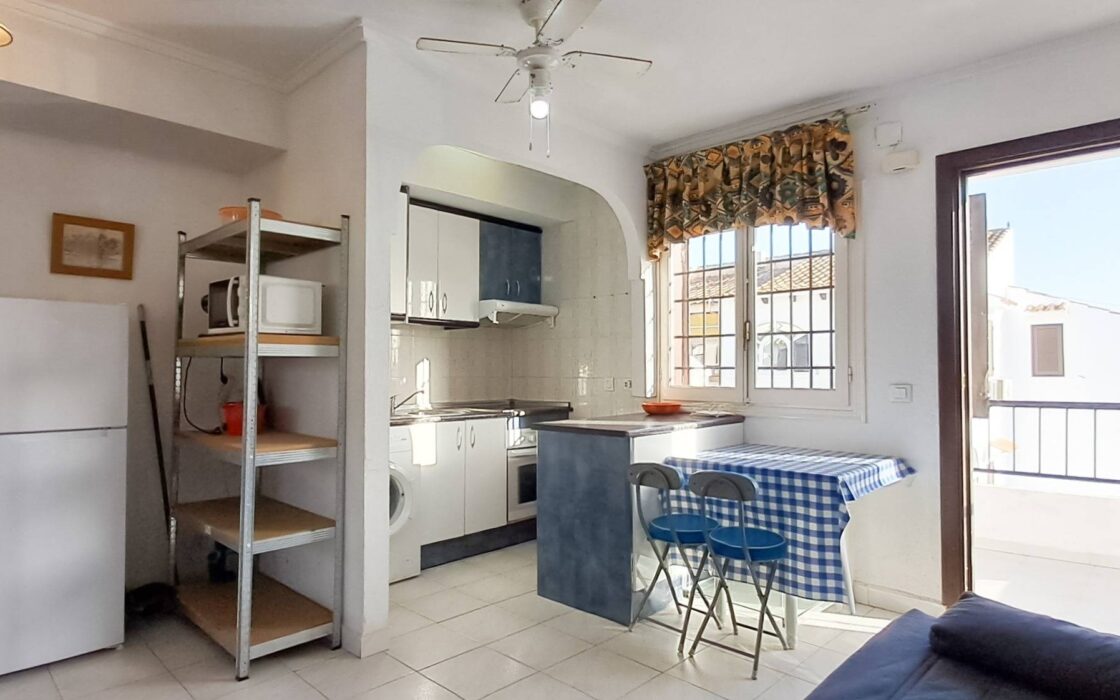 Апартаменты 31 кв.м в Торревьехе, 1 км от моря