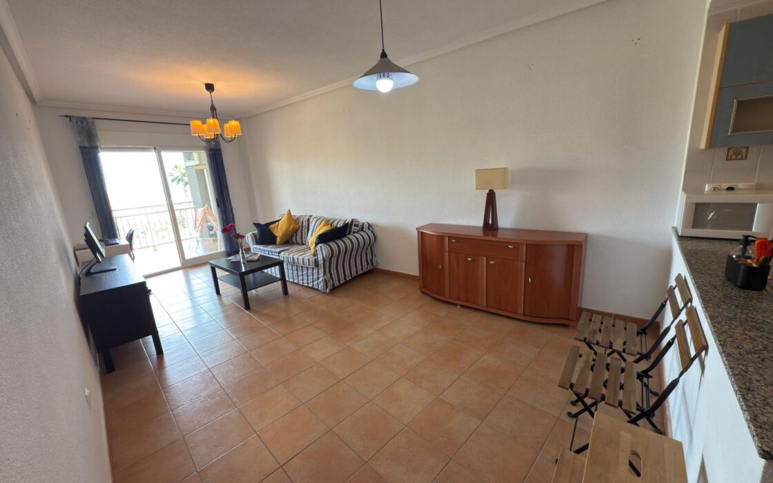 Апартаменты с террасой у моря в Эль Кампельо 76 кв.м