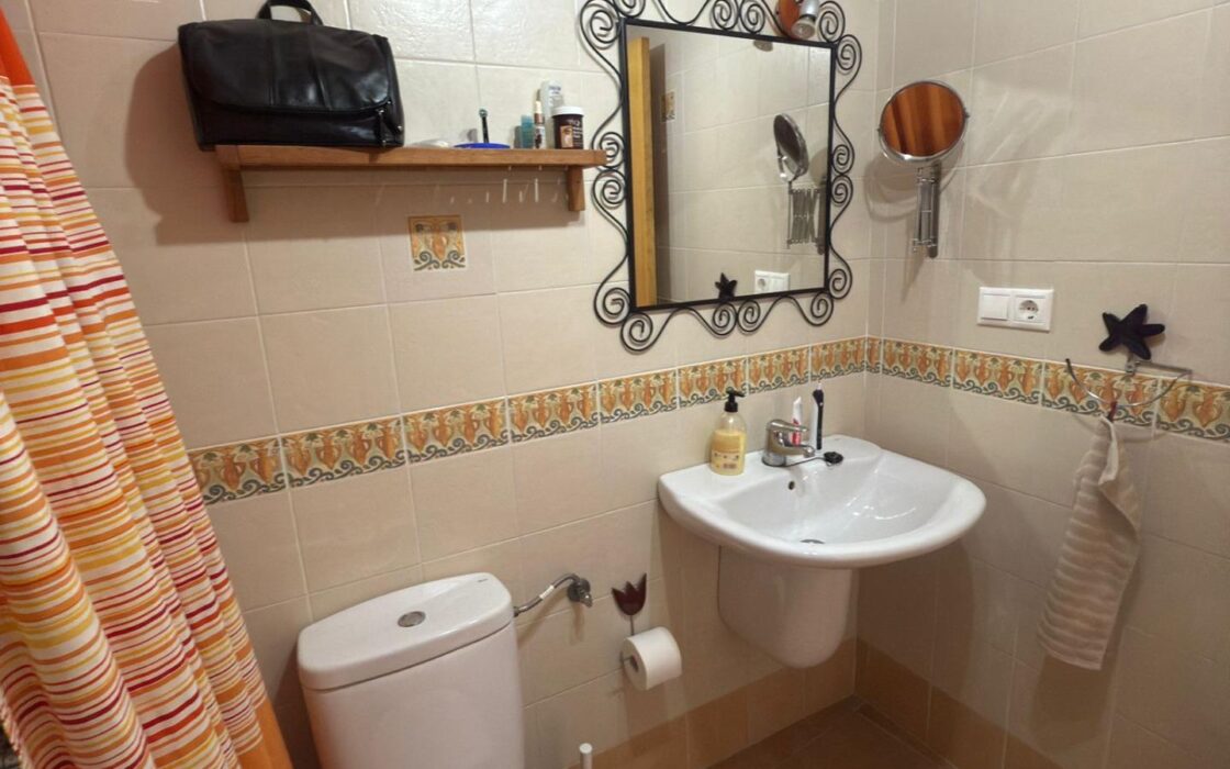 Апартаменты с террасой у моря в Эль Кампельо 76 кв.м