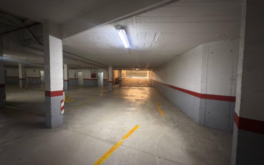 Апартаменты с террасой у моря в Эль Кампельо 76 кв.м