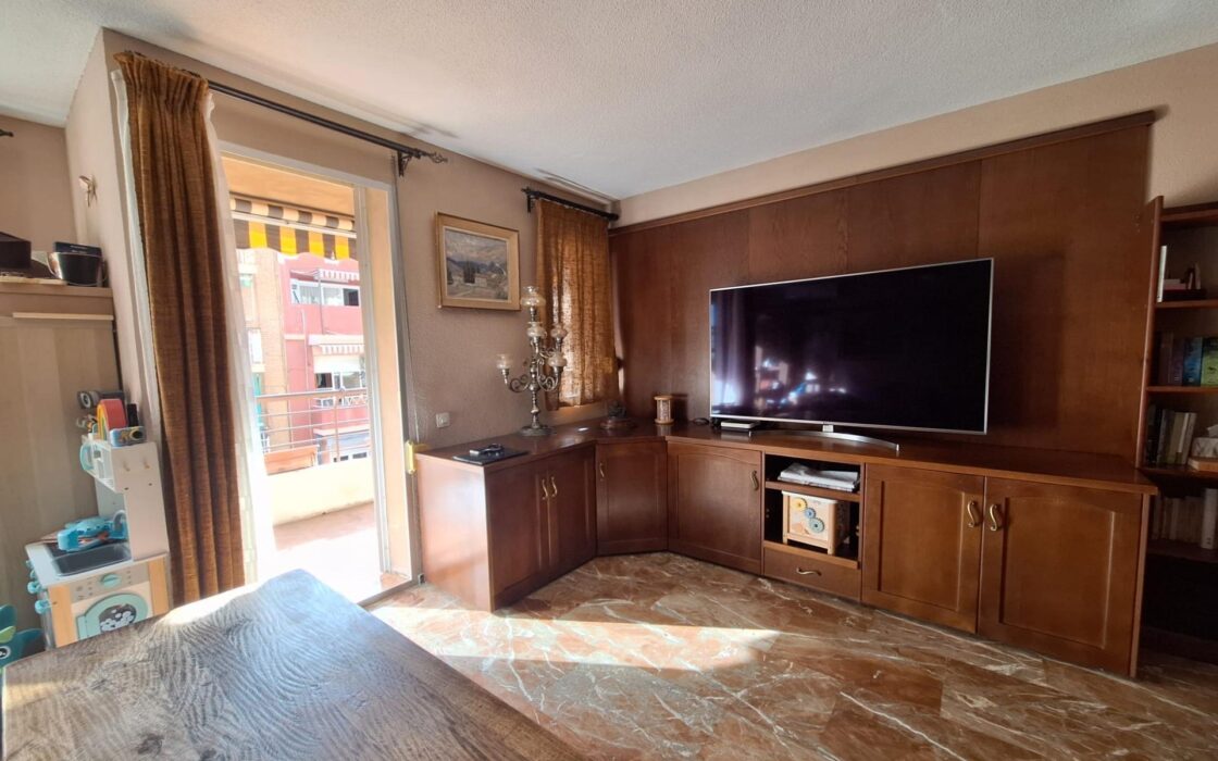 Апартамент 127 кв.м в Аликанте у моря с террасой