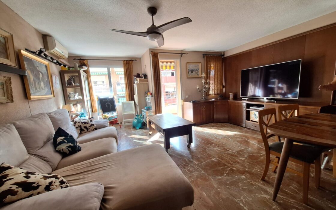 Апартамент 127 кв.м в Аликанте у моря с террасой