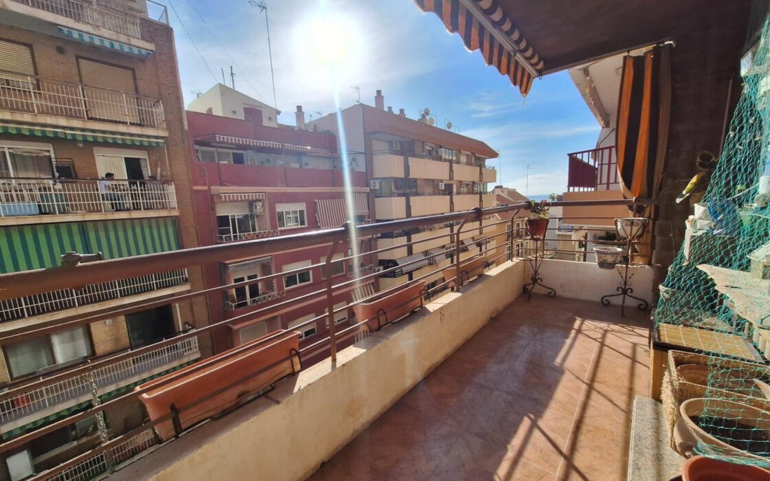 Апартамент 127 кв.м в Аликанте у моря с террасой