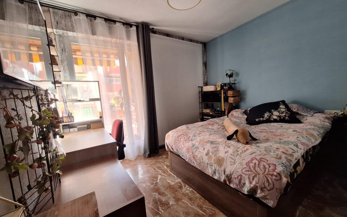 Апартамент 127 кв.м в Аликанте у моря с террасой