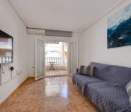 Апартаменты в Торревьехе 68 кв.м с террасой у моря