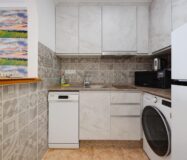 Апартаменты в Торревьехе 68 кв.м с террасой у моря