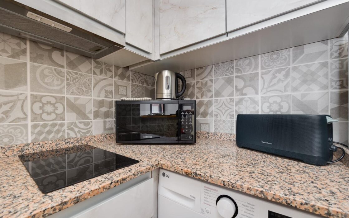 Апартаменты в Торревьехе 68 кв.м с террасой у моря