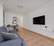 Апартаменты в Торревьехе 68 кв.м с террасой у моря