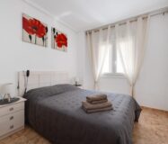 Апартаменты в Торревьехе 68 кв.м с террасой у моря