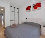 Апартаменты в Торревьехе 68 кв.м с террасой у моря