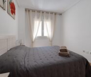 Апартаменты в Торревьехе 68 кв.м с террасой у моря