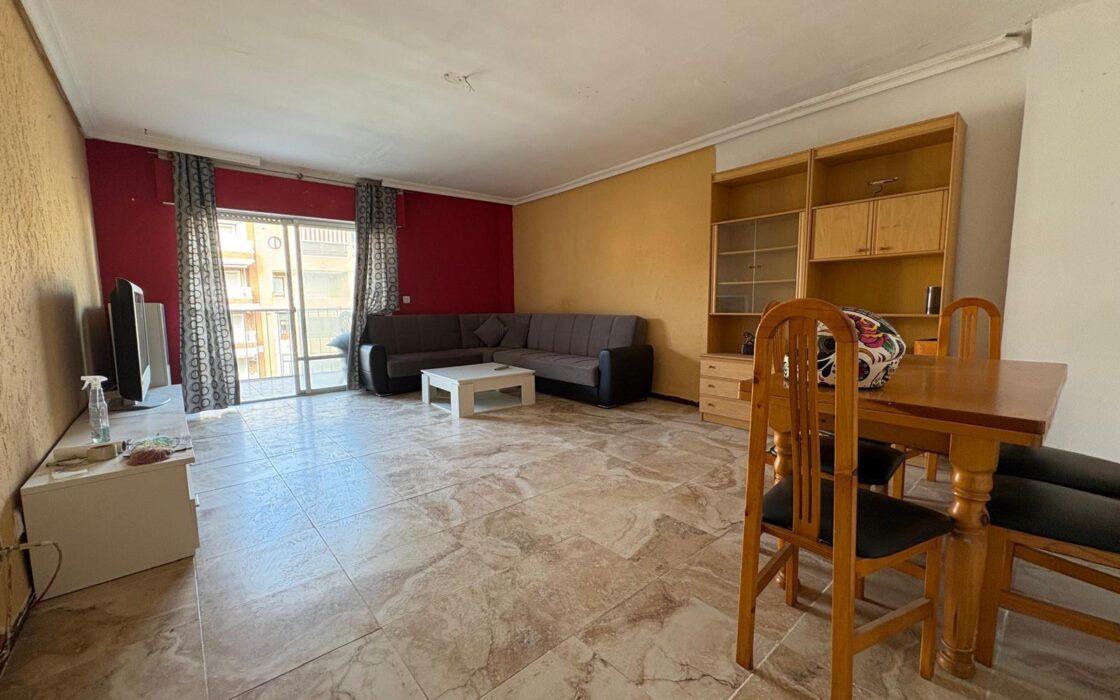 Апартаменты 99 кв.м у моря в Торревьехе, 2 спальни