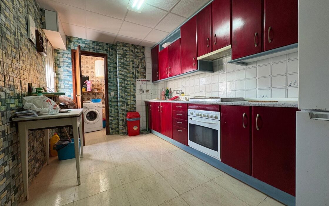 Апартаменты 99 кв.м у моря в Торревьехе, 2 спальни