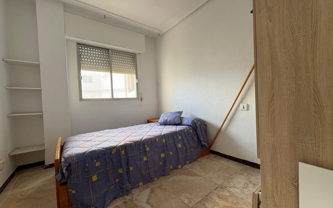 Апартаменты 99 кв.м у моря в Торревьехе, 2 спальни