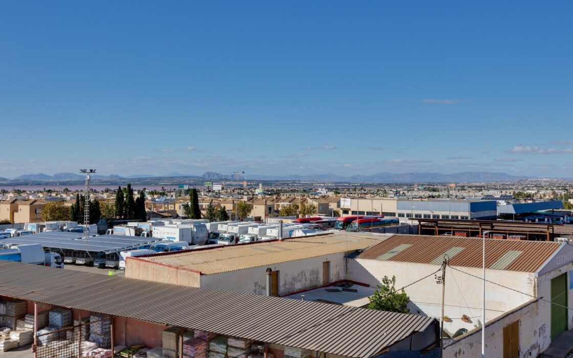 Апартаменты 3 комнаты в Торревьехе 850 м до моря с террасой