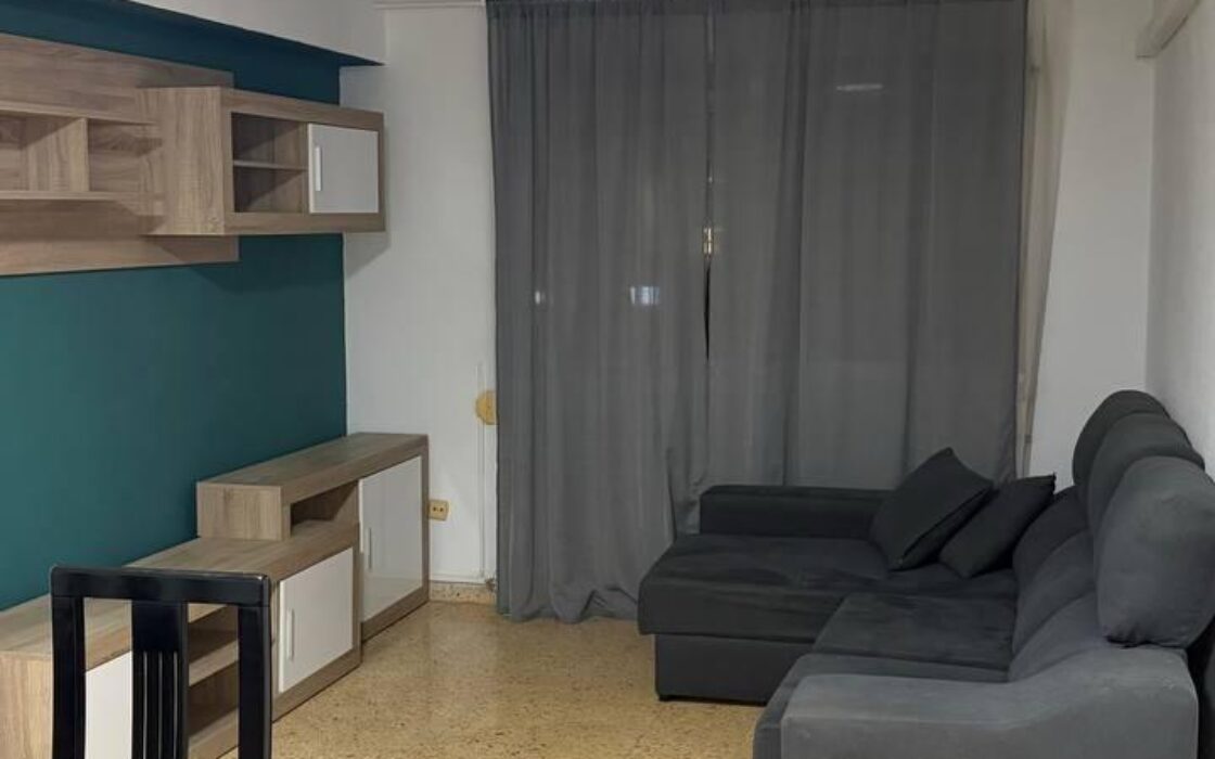 Квартира з 3 спальнями у Валенсії, затишний район Quatre Carreras