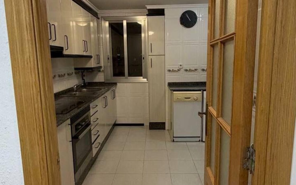 Квартира з 3 спальнями у Валенсії, затишний район Quatre Carreras